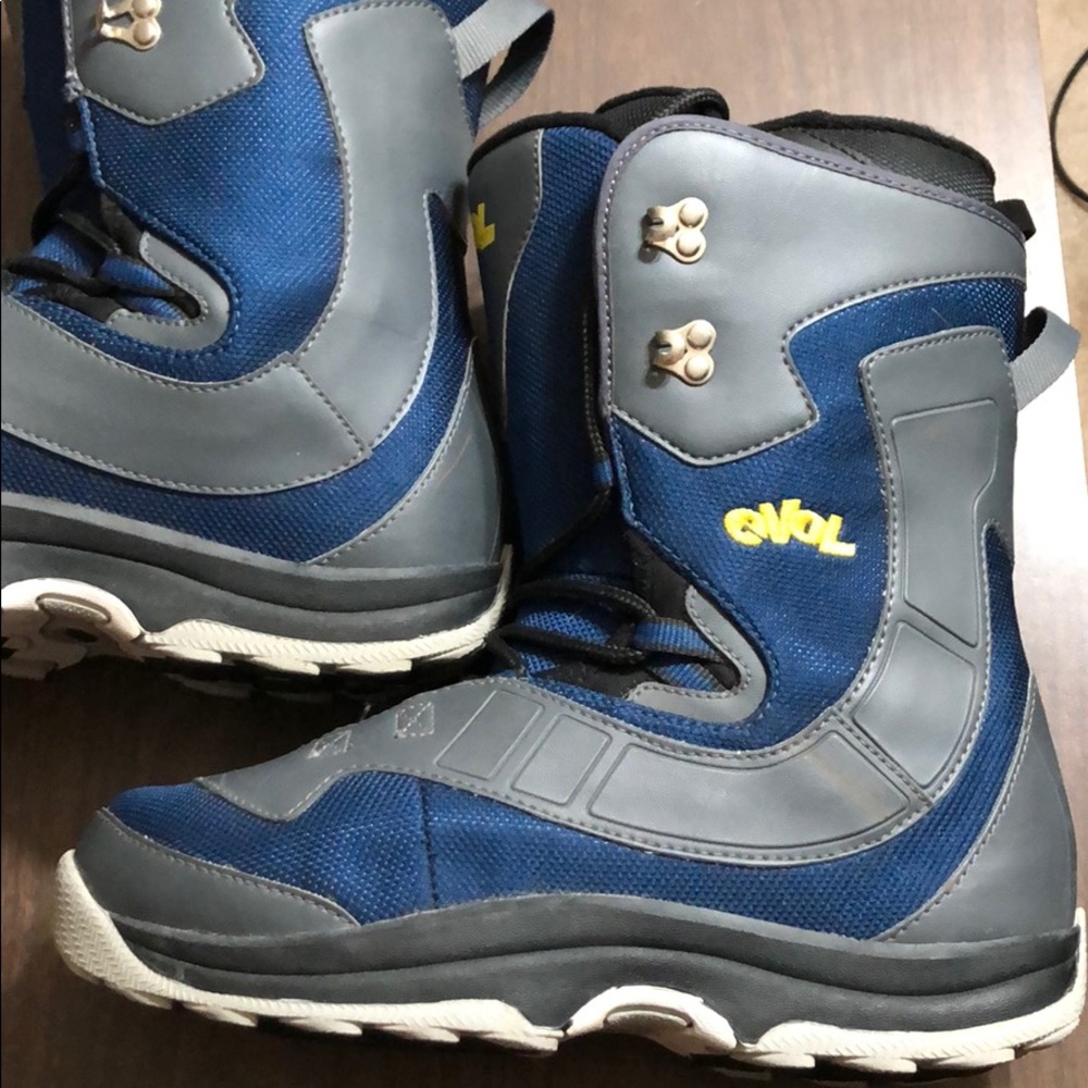 Evol Snowboarding Boots